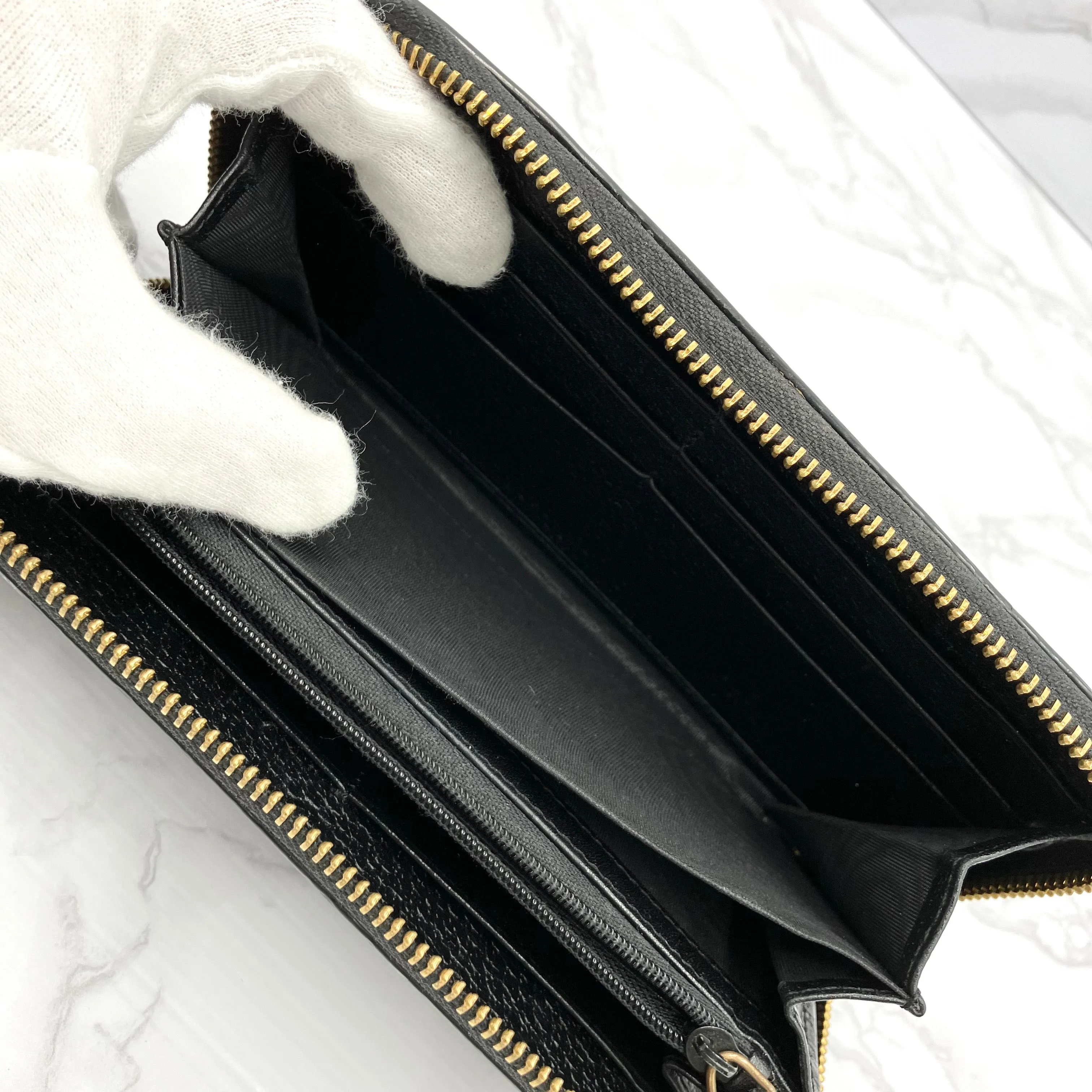 GUCCI Bee Long Wallet