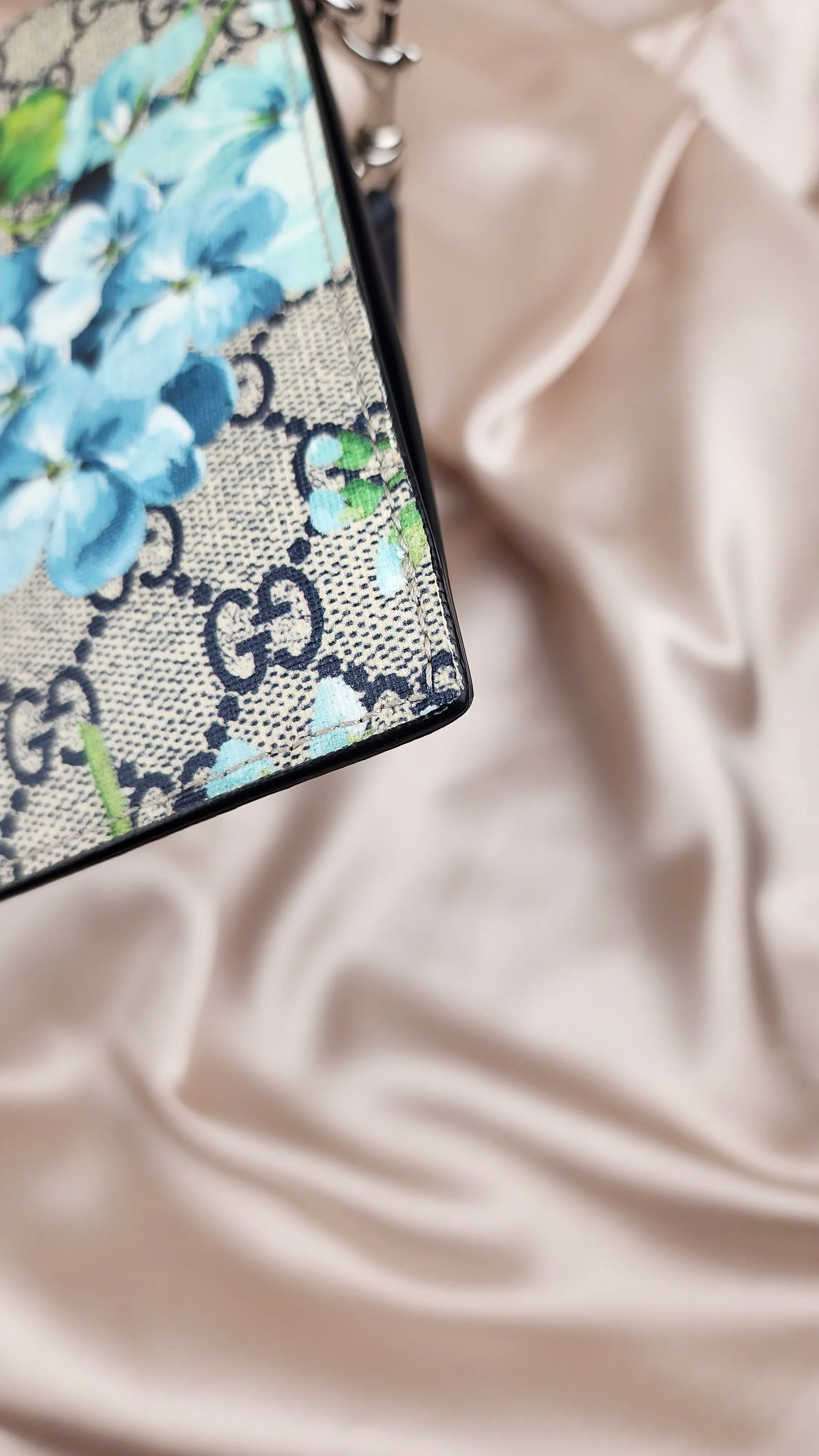 Gucci Blooms Blue Flower Clutch