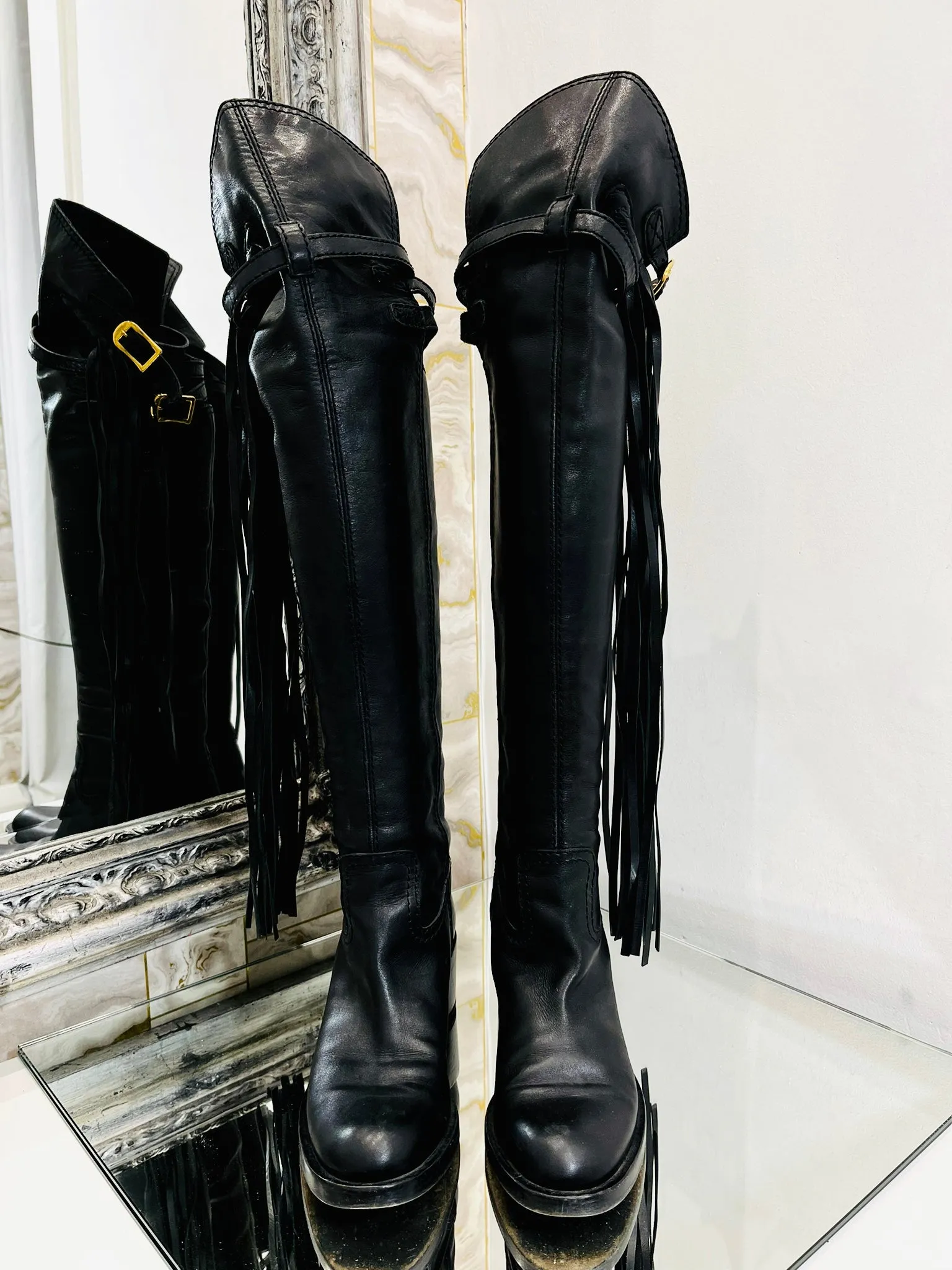 Gucci Over The Knee Fringe Leather Boots. Size 36