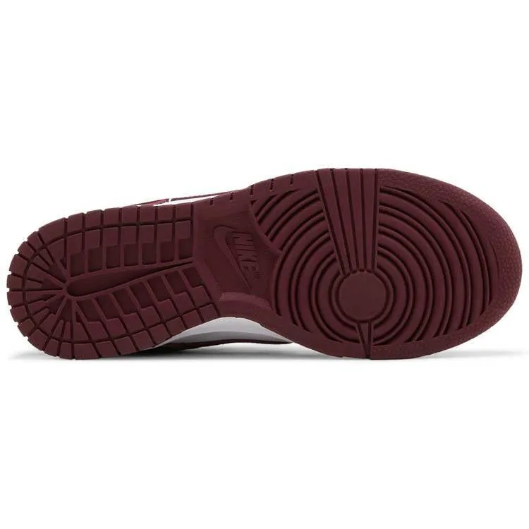 Nike Dunk Low Bordeaux W