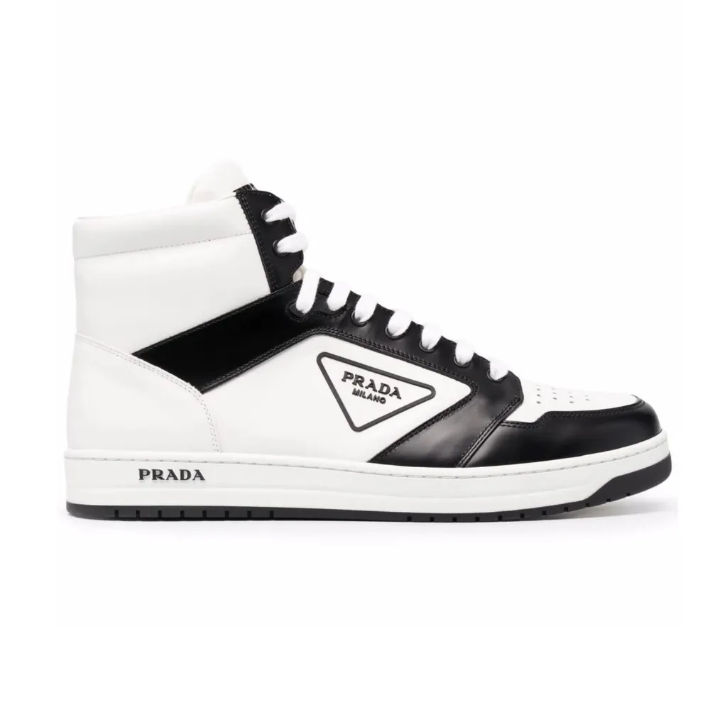 Triangle-Logo Contrast-Trim Sneakers